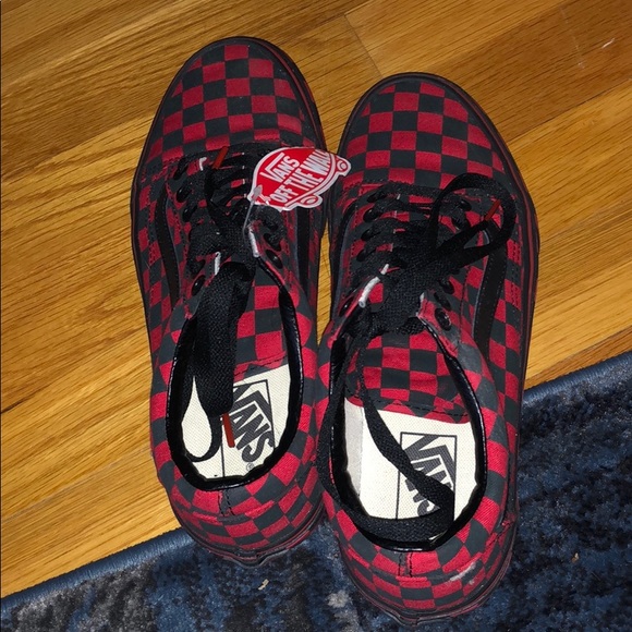 red checkered laced vans
